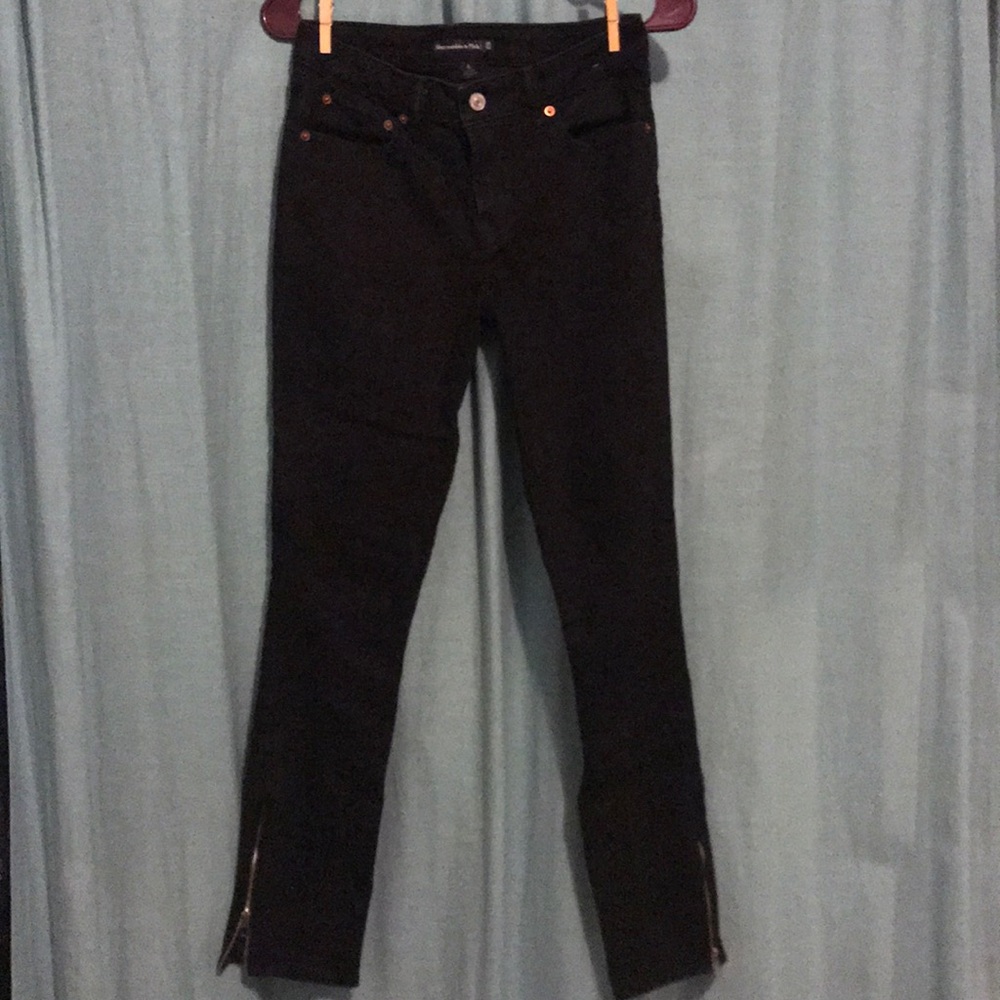 Abercrombie & Fitch High Waisted Jeans